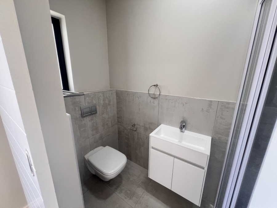 To Let 2 Bedroom Property for Rent in Cape Farms Western Cape